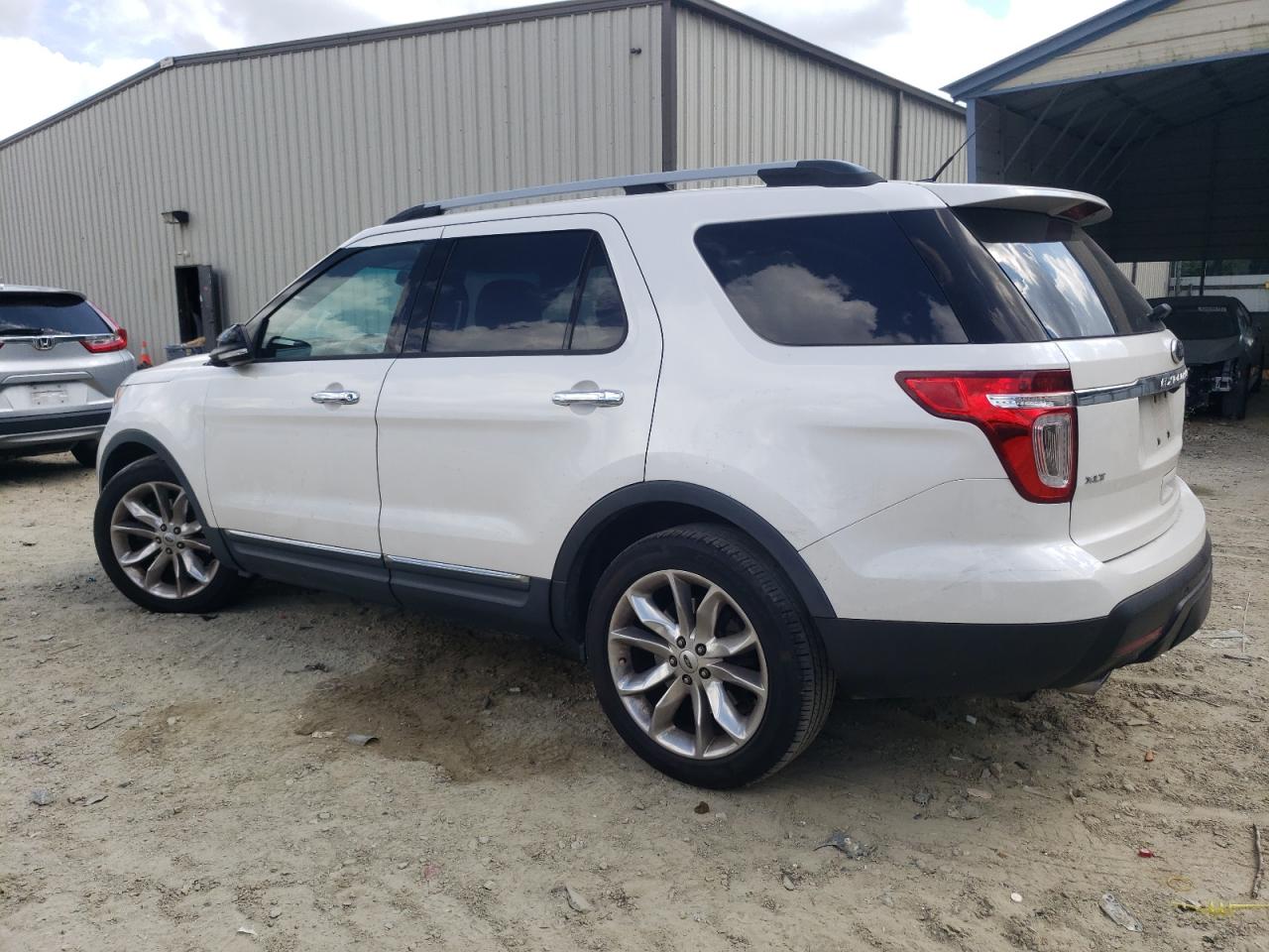 FORD EXPLORER XLT