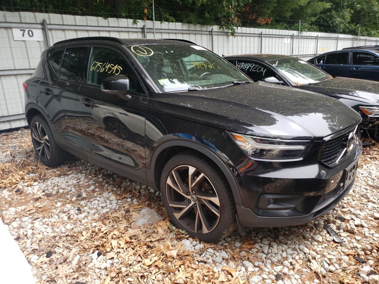 VOLVO XC40 T5 R-DESIGN
