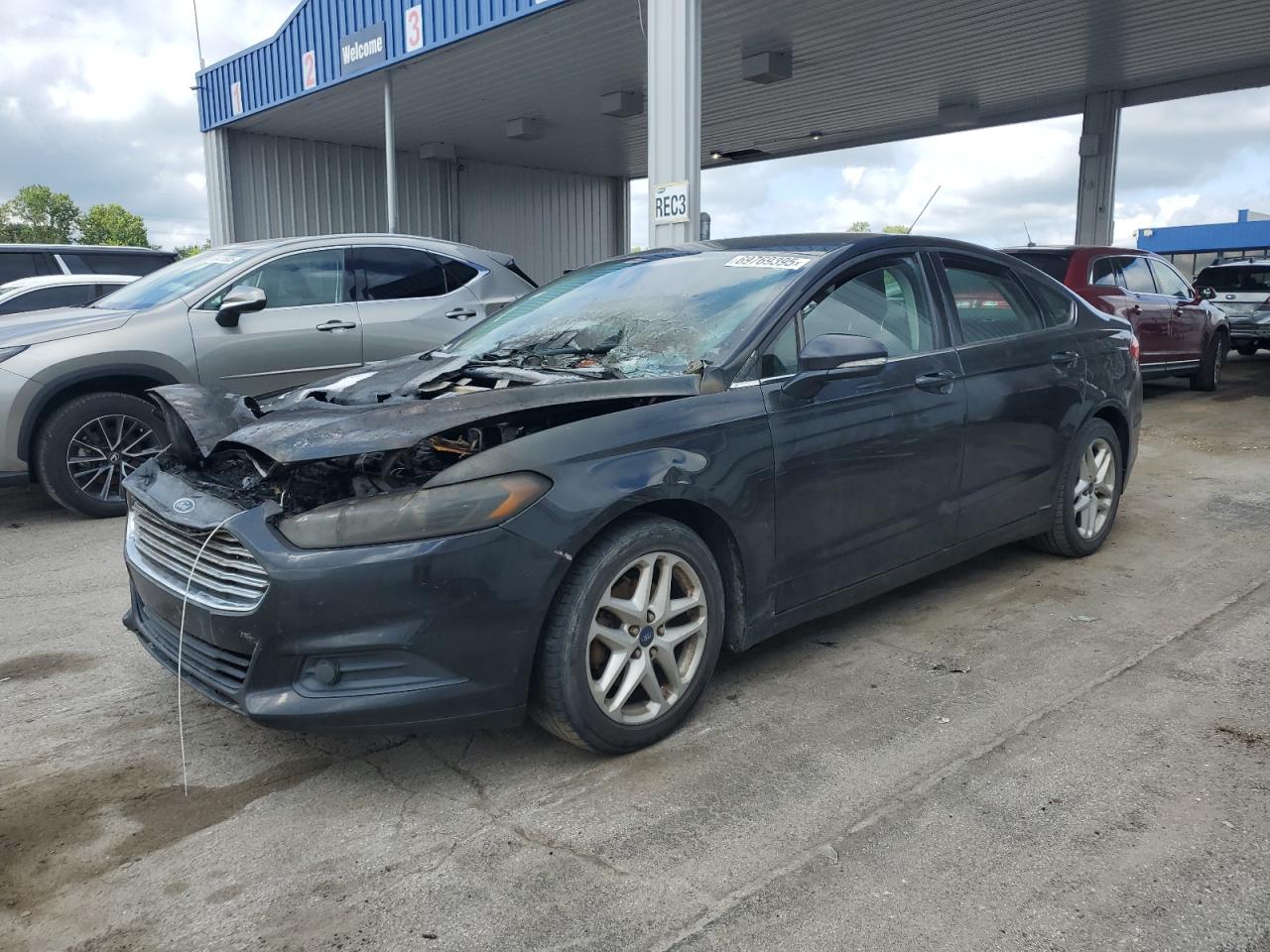 FORD FUSION SE