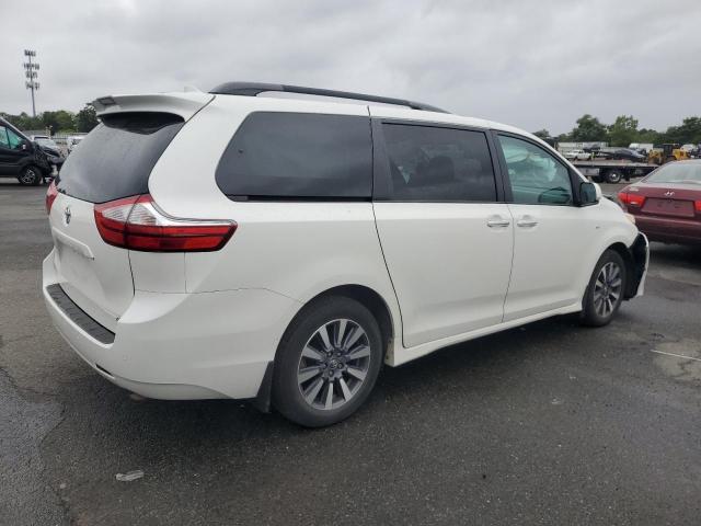 2018 TOYOTA SIENNA XLE 5TDDZ3DC6JS189989