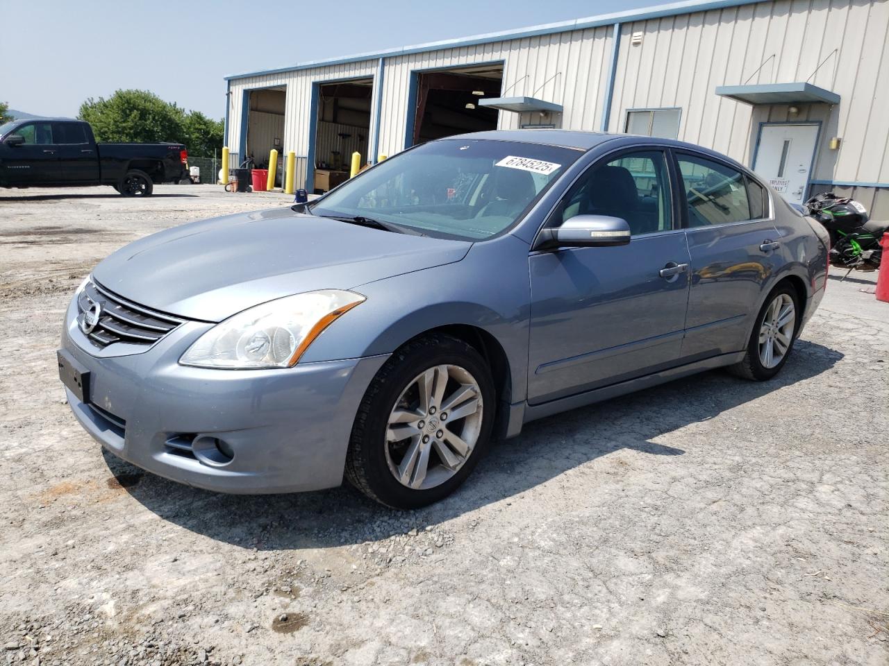 NISSAN ALTIMA SR