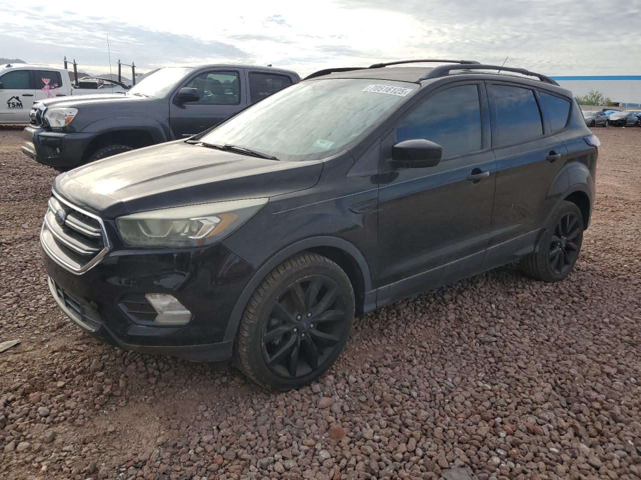 FORD ESCAPE SE