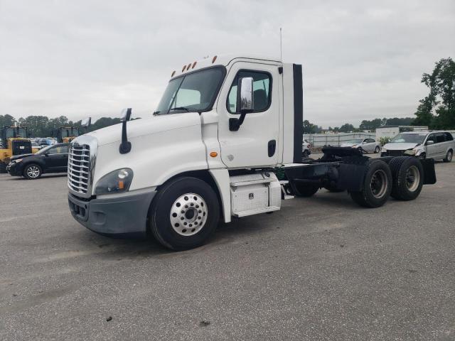 FREIGHTLINER CASCADIA 1 2019 white  diesel 1FUGGEDVXKLHB4157 photo #3