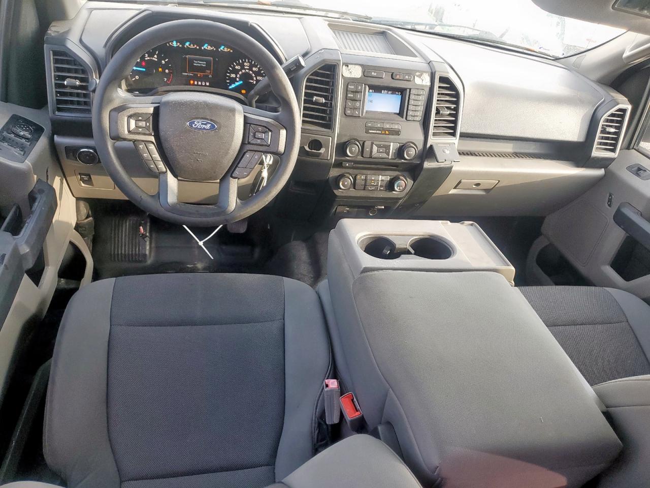 FORD F-150 SUPER CAB