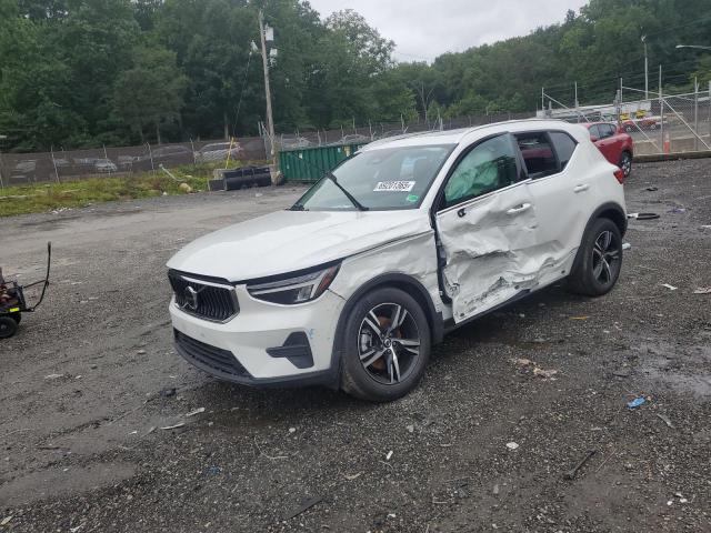 2025 VOLVO XC40 CORE YV4L12UJ2S2575195