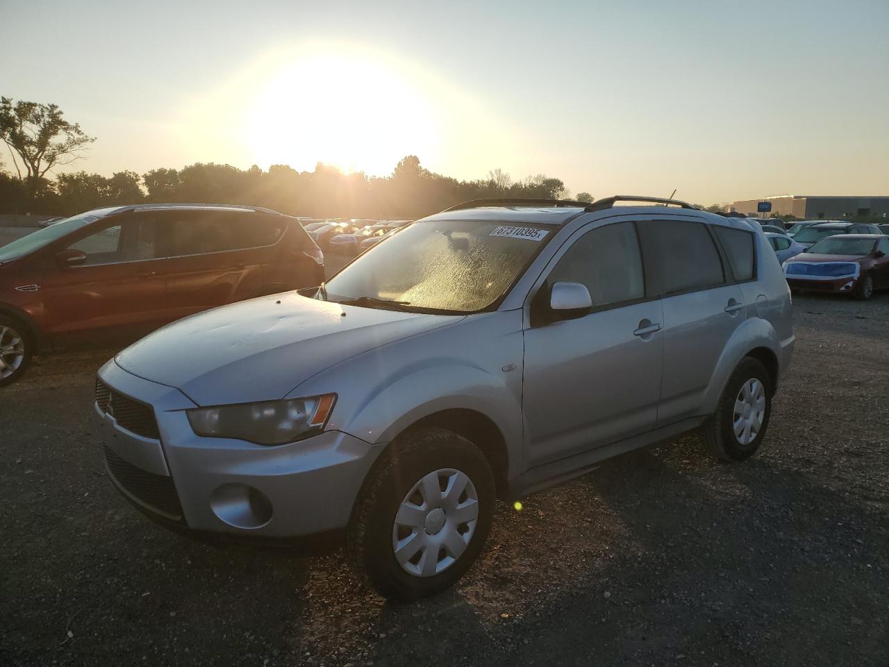 MITSUBISHI OUTLANDER ES