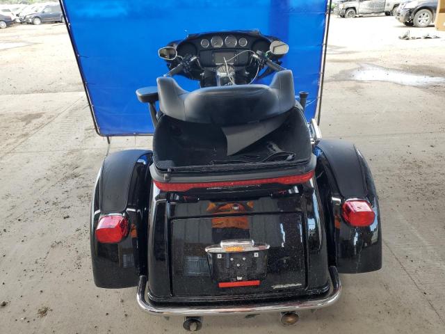 2017 HARLEY-DAVIDSON FLHTCUTG T 1HD1MAD18HB860101