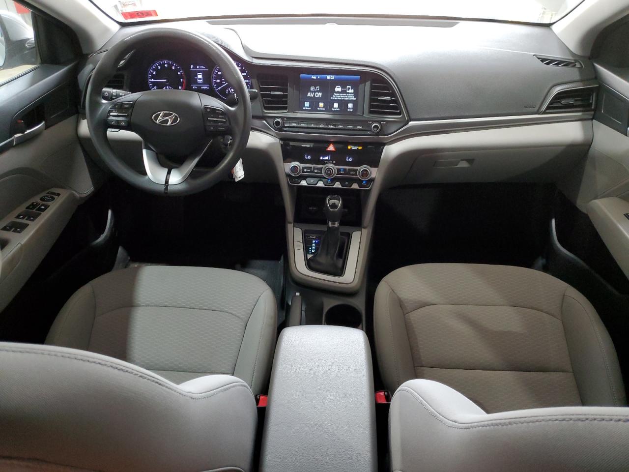HYUNDAI ELANTRA SEL