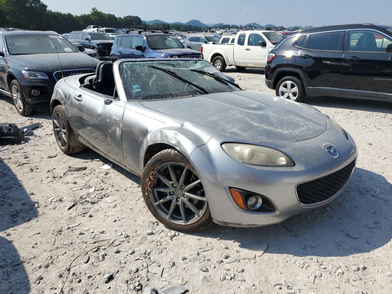 MAZDA MX-5 MIATA