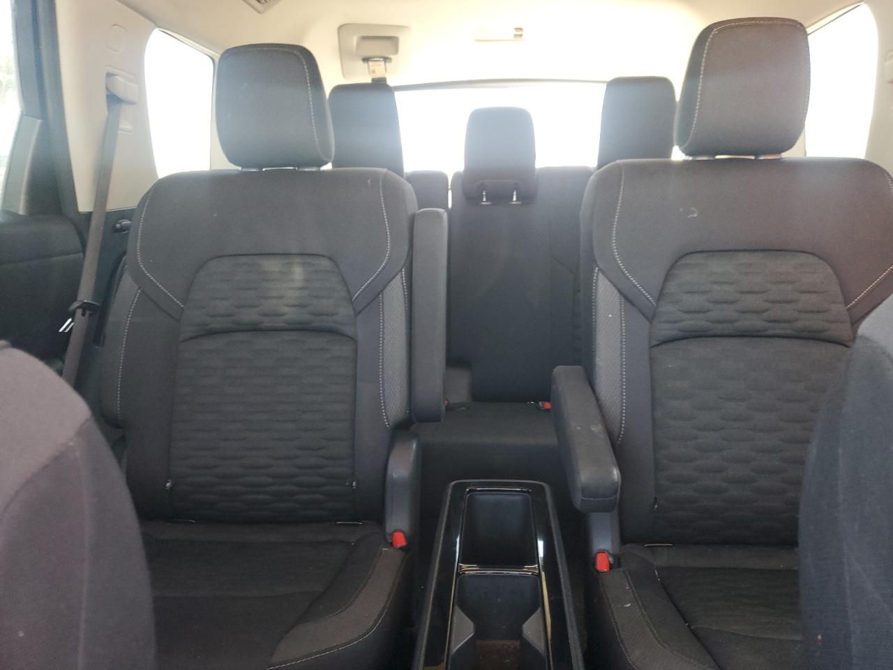 NISSAN PATHFINDER SV