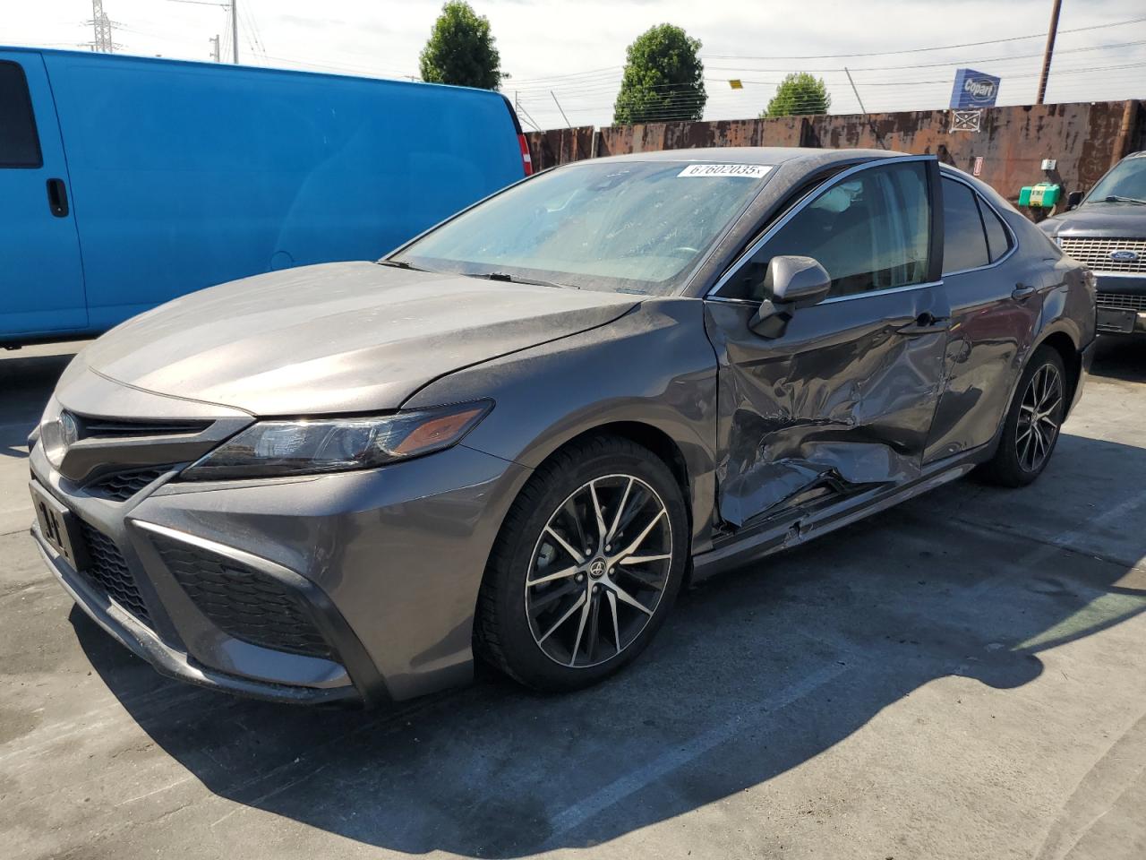 TOYOTA CAMRY SE