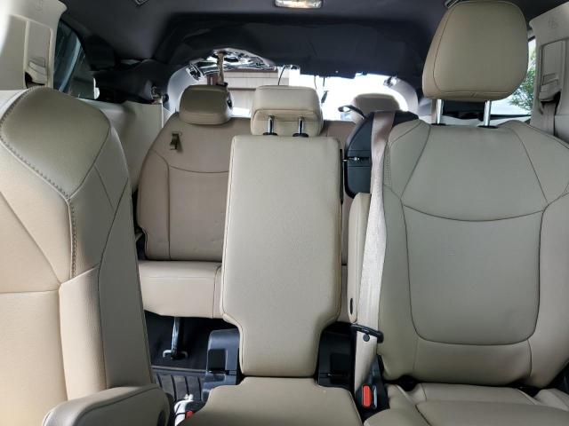 2024 TOYOTA SIENNA XLE 5TDYRKEC4RS188281