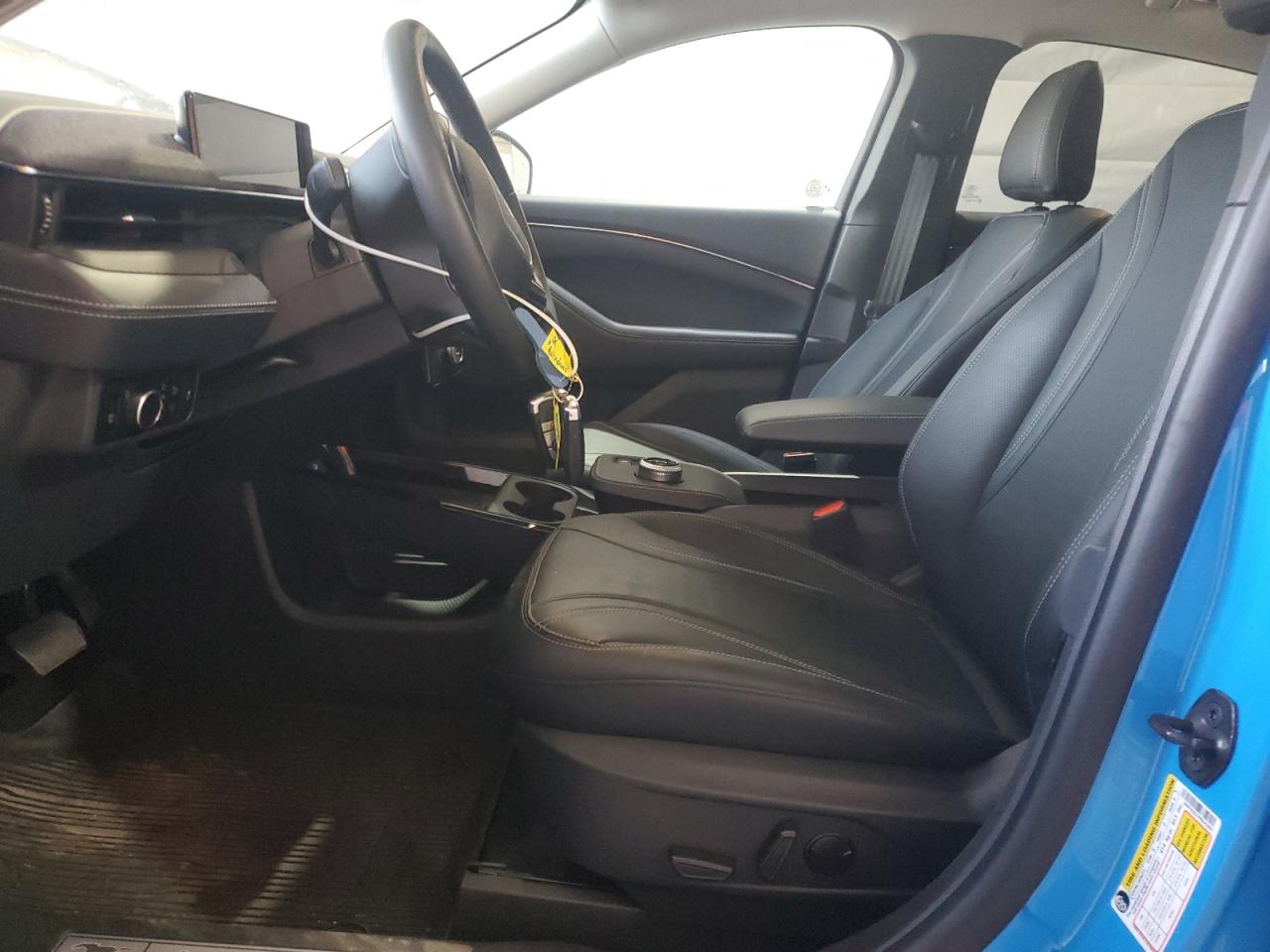 FORD MUSTANG PREMIUM