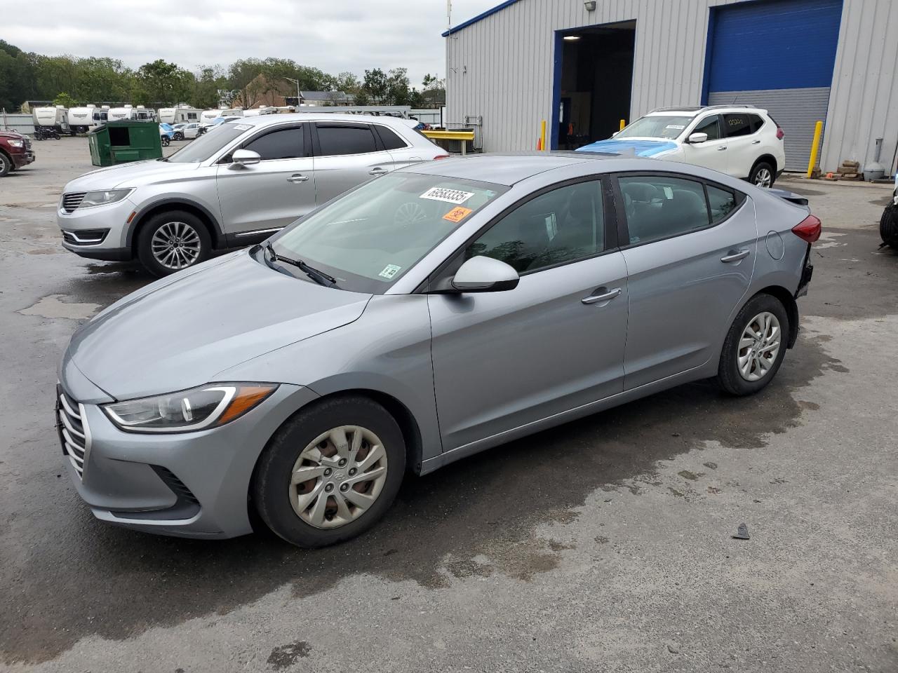 HYUNDAI ELANTRA SE