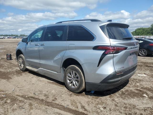 2022 TOYOTA SIENNA XLE 5TDJRKEC3NS080875