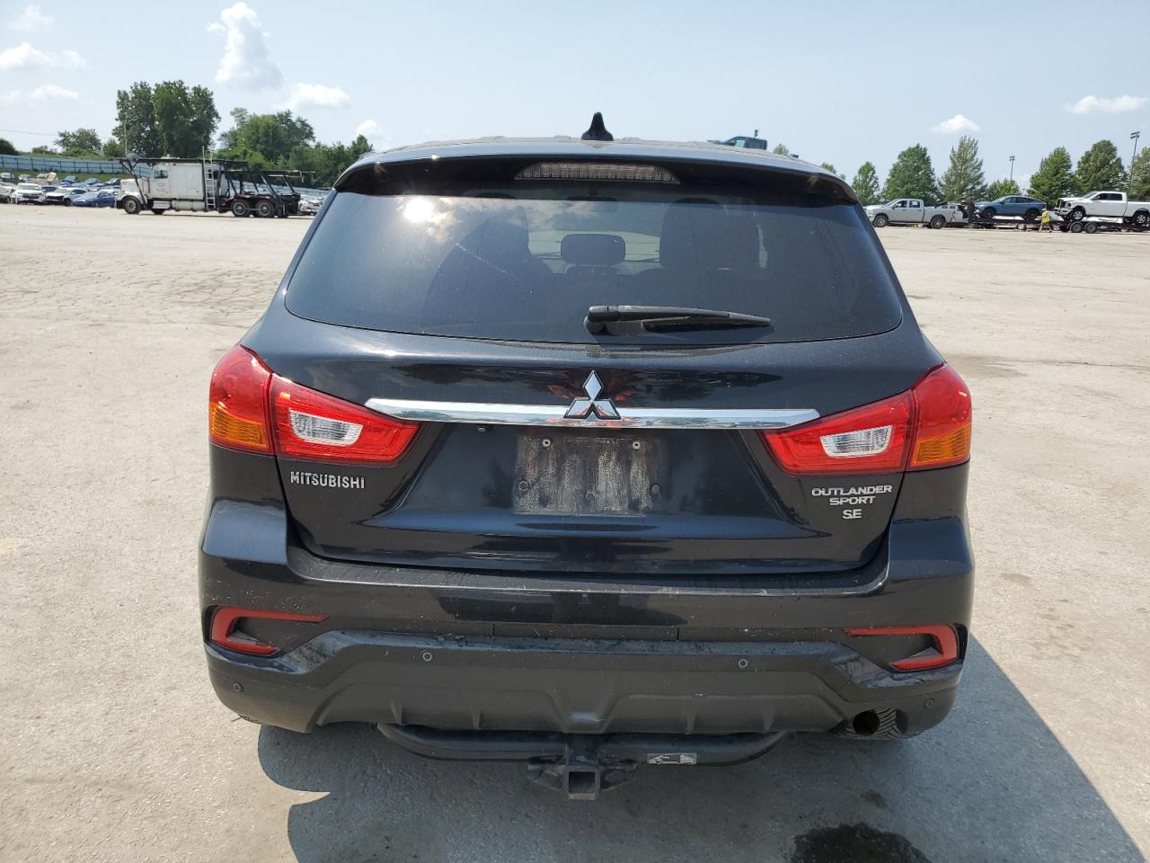 MITSUBISHI OUTLANDER ES