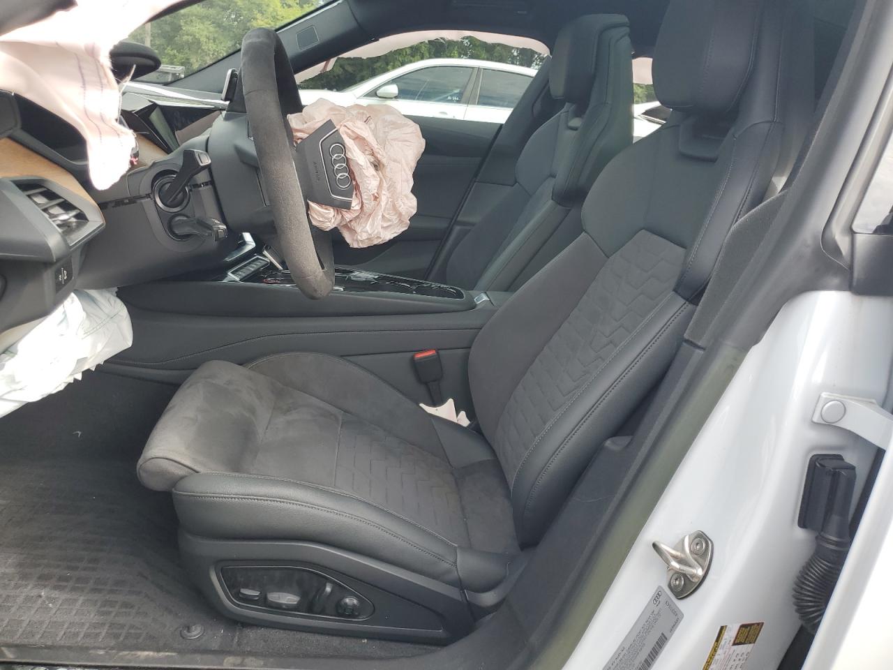 AUDI E-TRON PRESTIGE