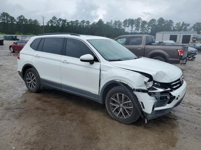 2018 VOLKSWAGEN TIGUAN SE 3VV3B7AXXJM209550