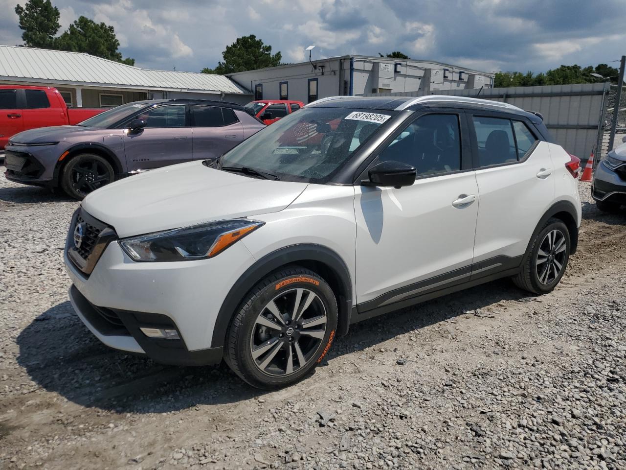 NISSAN KICKS S