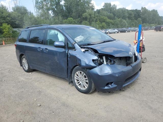 2017 TOYOTA SIENNA XLE 5TDYZ3DC1HS886708