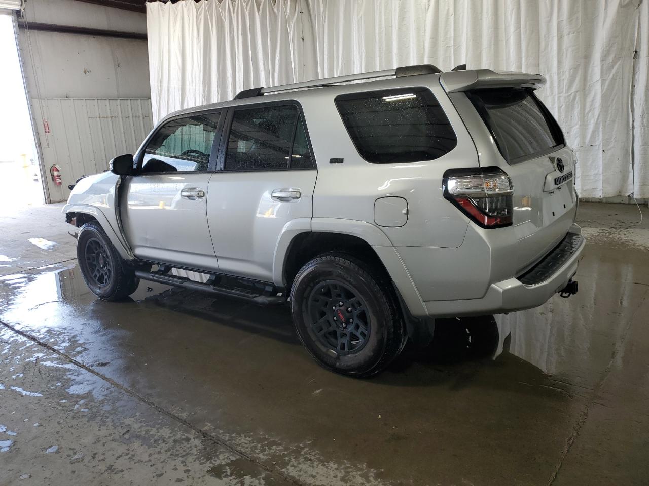 TOYOTA 4RUNNER SE