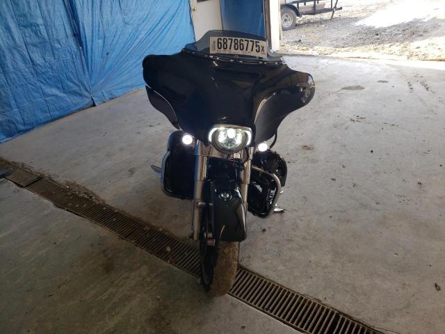 2019 HARLEY-DAVIDSON FLHX 1HD1KBC19KB624318