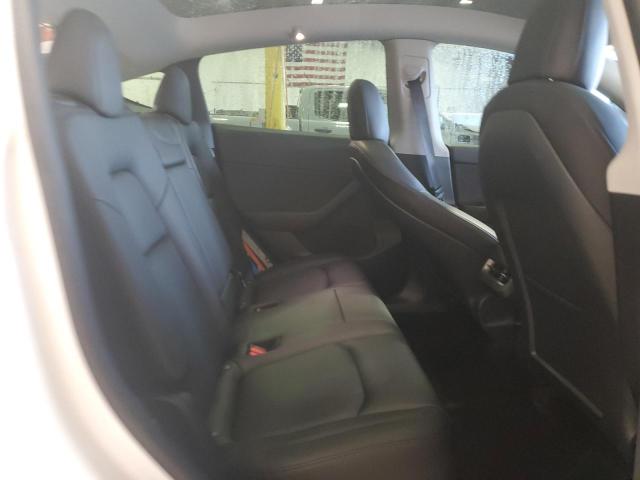 2021 TESLA MODEL Y 5YJYGDEE7MF200214