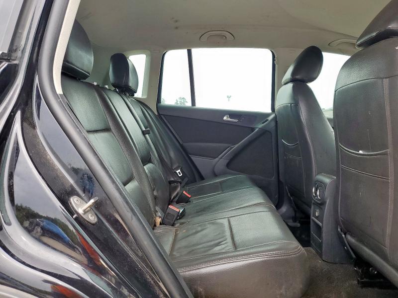 2013 VOLKSWAGEN TIGUAN S - WVGAV3AXXDW600607