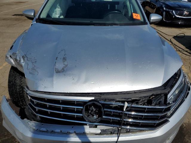 2017 VOLKSWAGEN PASSAT SEL 1VWCT7A32HC041050