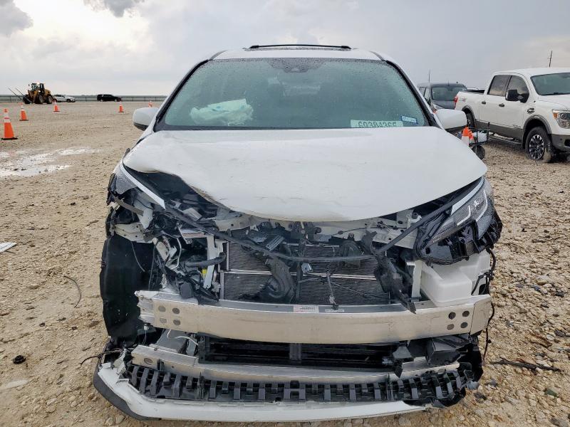 2023 TOYOTA SIENNA XLE 5TDYRKEC9PS168685