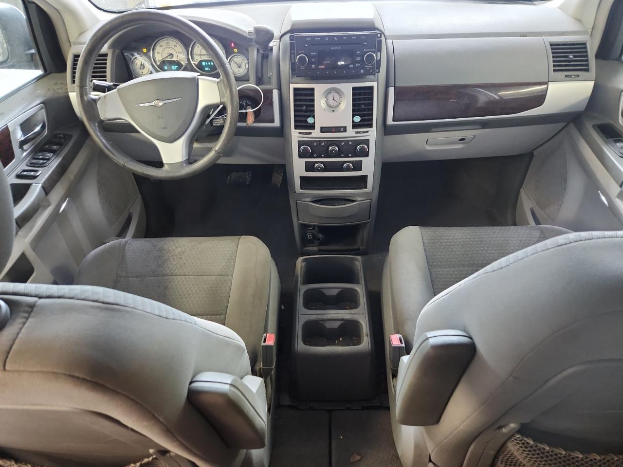 CHRYSLER TOWN & COUNTRY TOURING