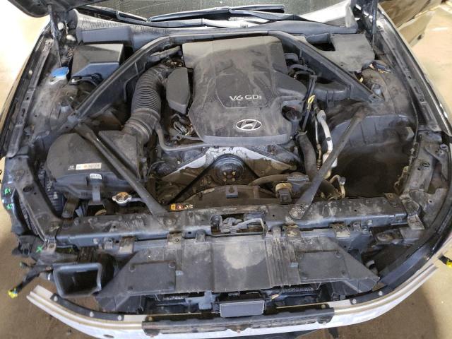 2016 HYUNDAI GENESIS 3. KMHGN4JE8GU116224