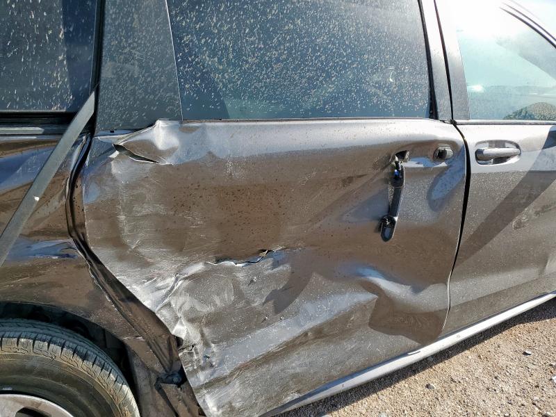 2023 TOYOTA SIENNA LE 5TDKRKEC5PS154482