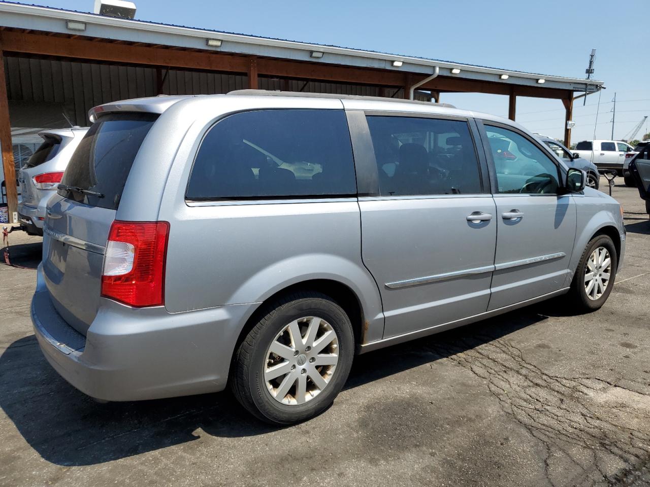 CHRYSLER TOWN & COUNTRY TOURING