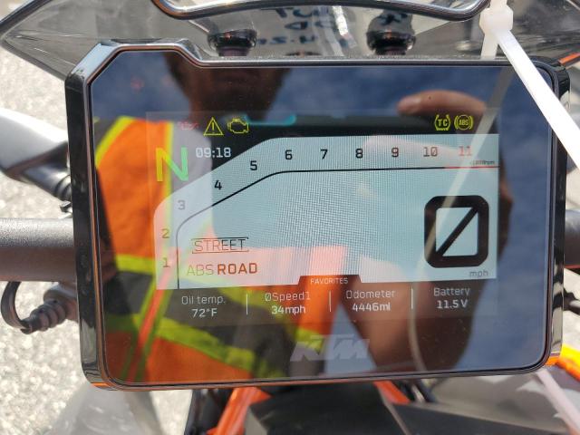 2023 KTM 1290 SUPER VBKV39408PM967288