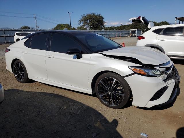 2018 TOYOTA CAMRY XSE 4T1B61HK7JU143889