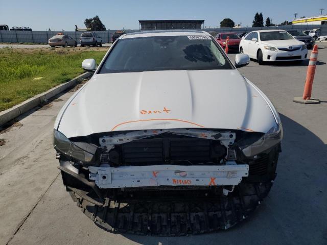 2019 JAGUAR XE SAJAS4FX5KCP52418