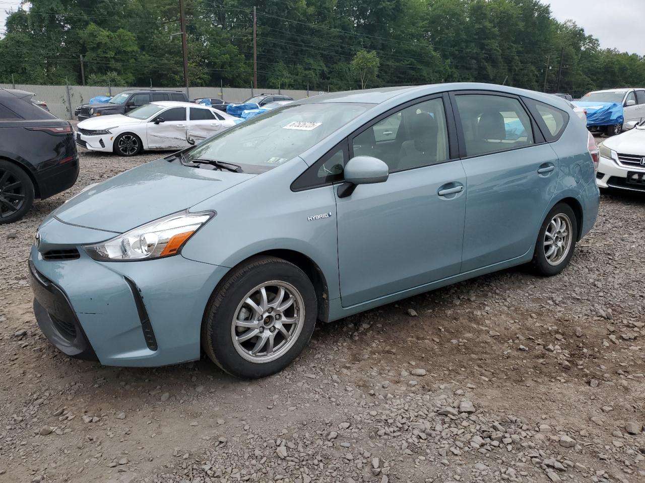 TOYOTA PRIUS V