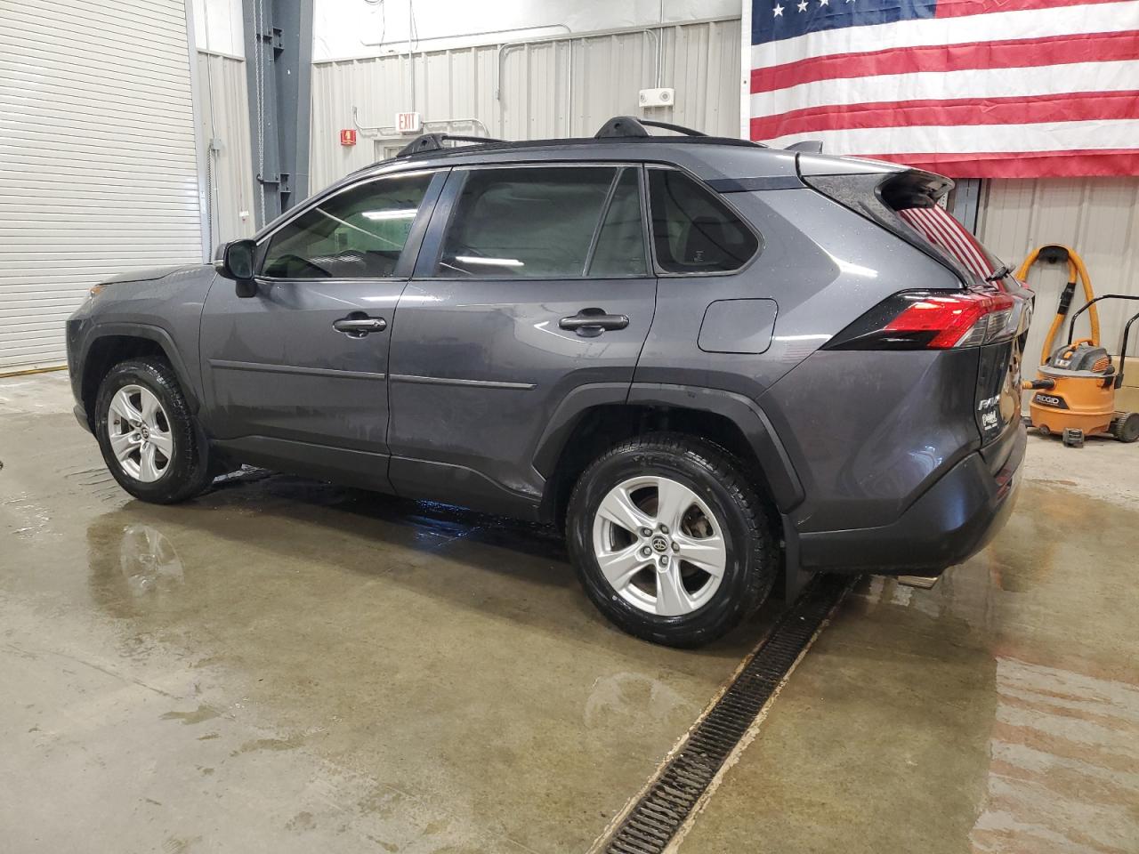 TOYOTA RAV4 XLE