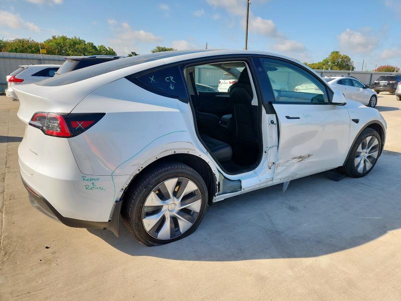 2024 TESLA MODEL Y 7SAYGDEE2RA275913