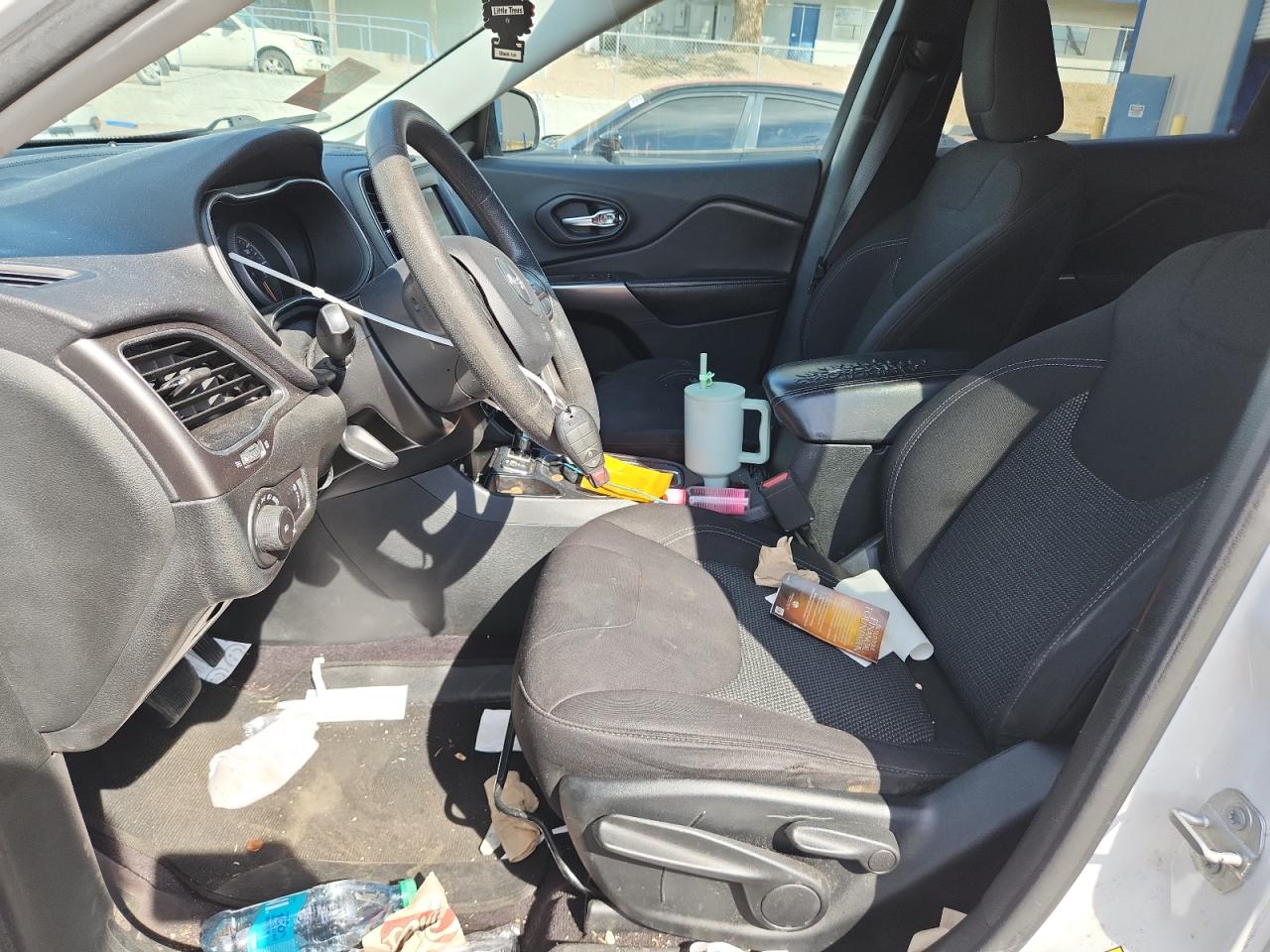 JEEP GRAND CHEROKEE LATITUDE