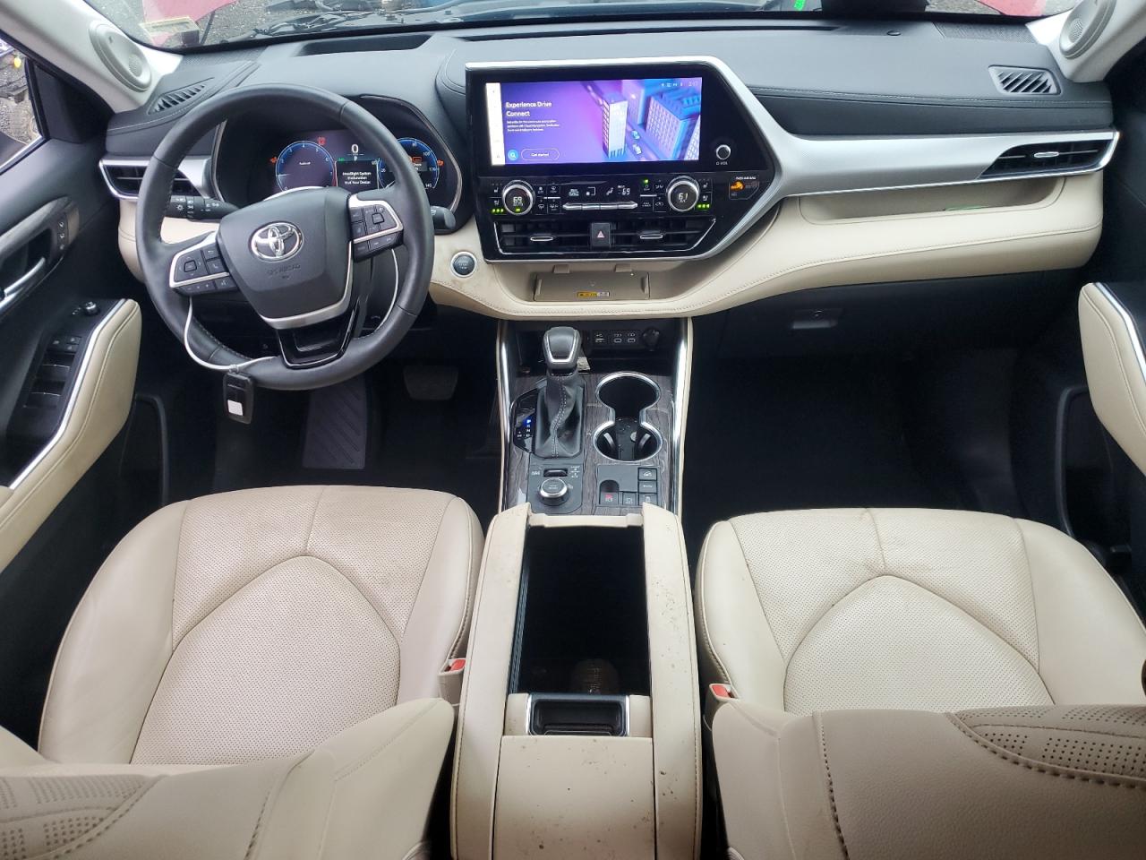 Lot #3246153102 2024 TOYOTA HIGHLANDER