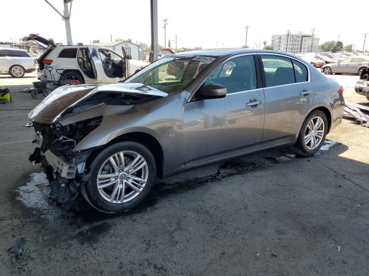 INFINITI Q40