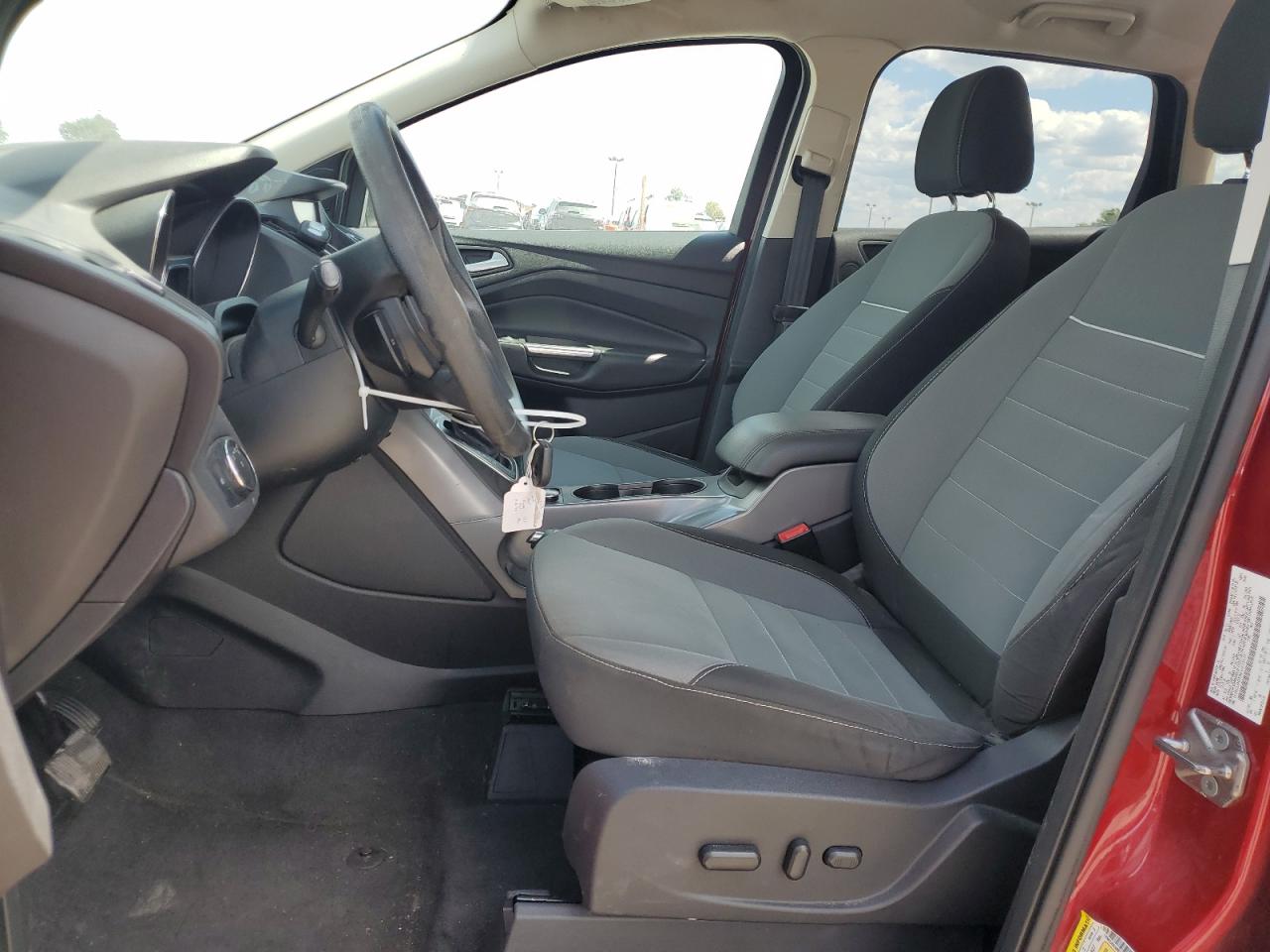 FORD ESCAPE SE