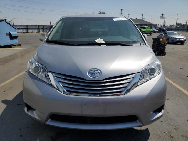 2017 TOYOTA SIENNA LE 5TDKZ3DC9HS892083