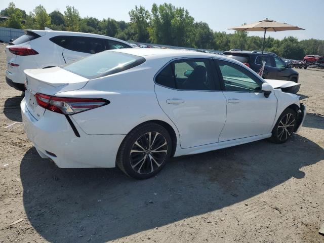 2018 TOYOTA CAMRY L - 4T1B11HK5JU151536