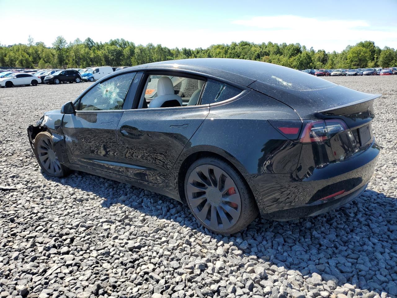 TESLA MODEL 3