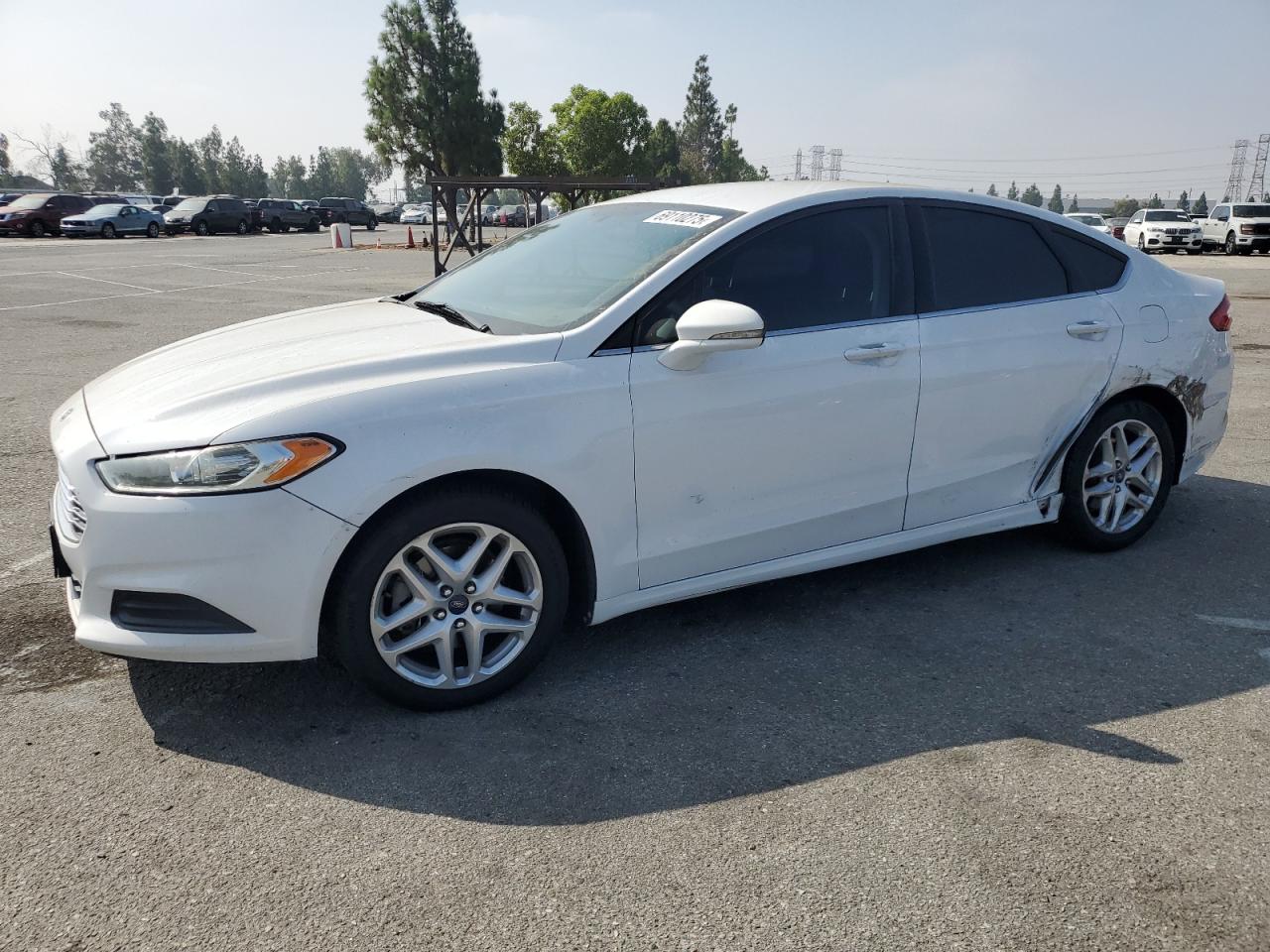 FORD FUSION SE