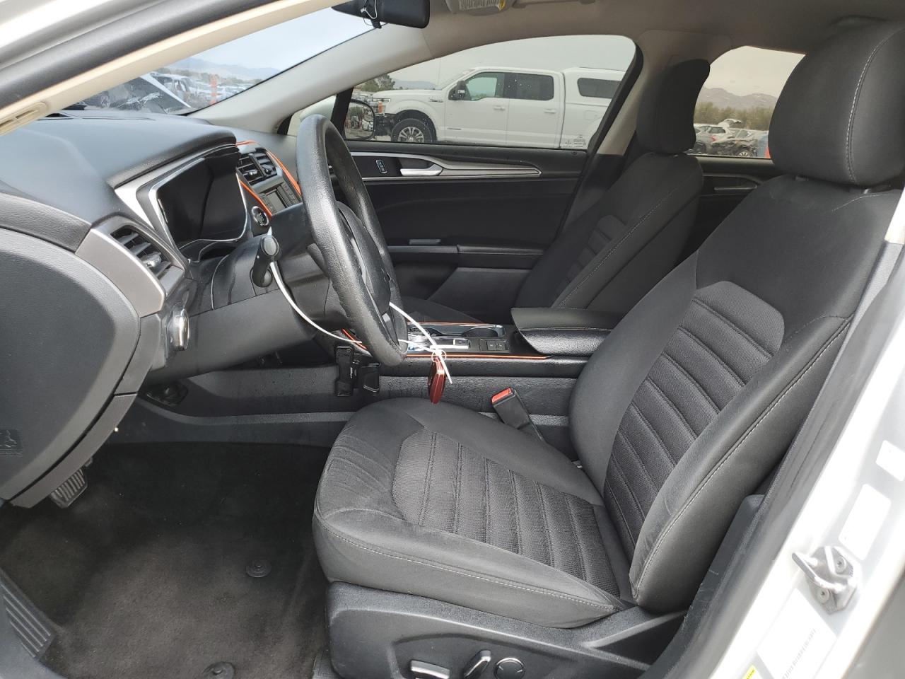 FORD FUSION SE HYBRID