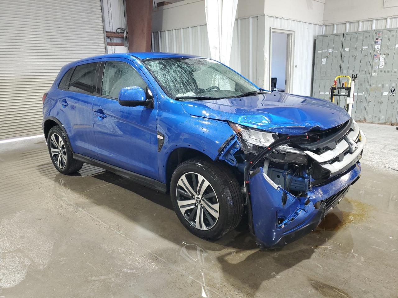 MITSUBISHI OUTLANDER ES